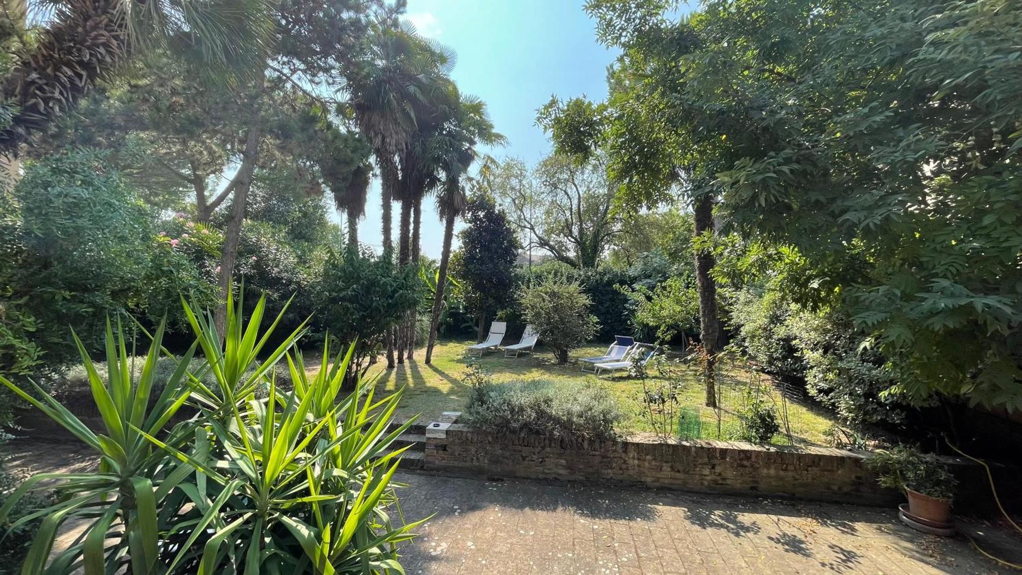 Ai Giardini Di San Vitale Ravenna Bagian luar foto