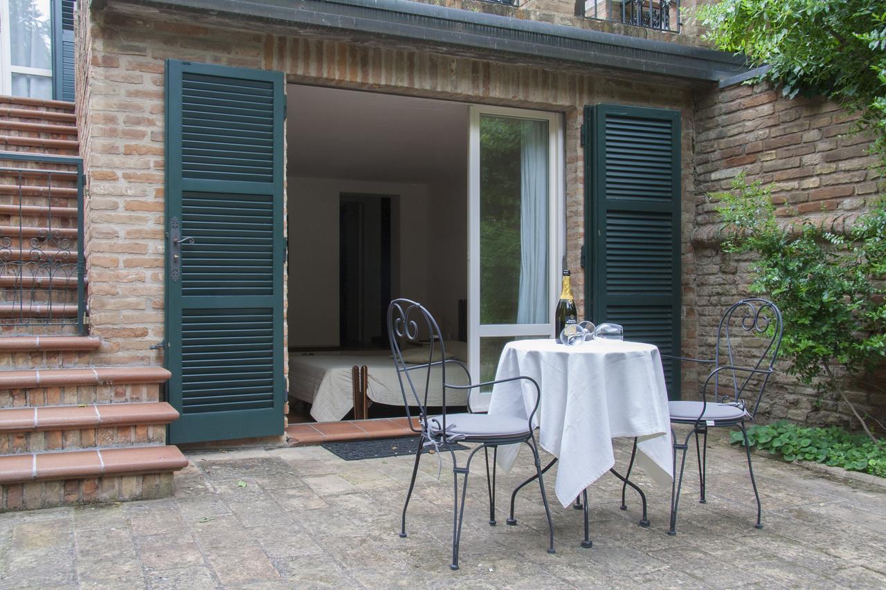 Ai Giardini Di San Vitale Ravenna Bagian luar foto